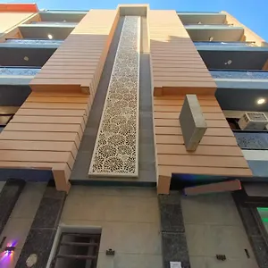 Oaks Plaza Delhi Airport Bed & Breakfast New Delhi