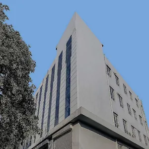 Townhouse Golden King Hotel New Delhi