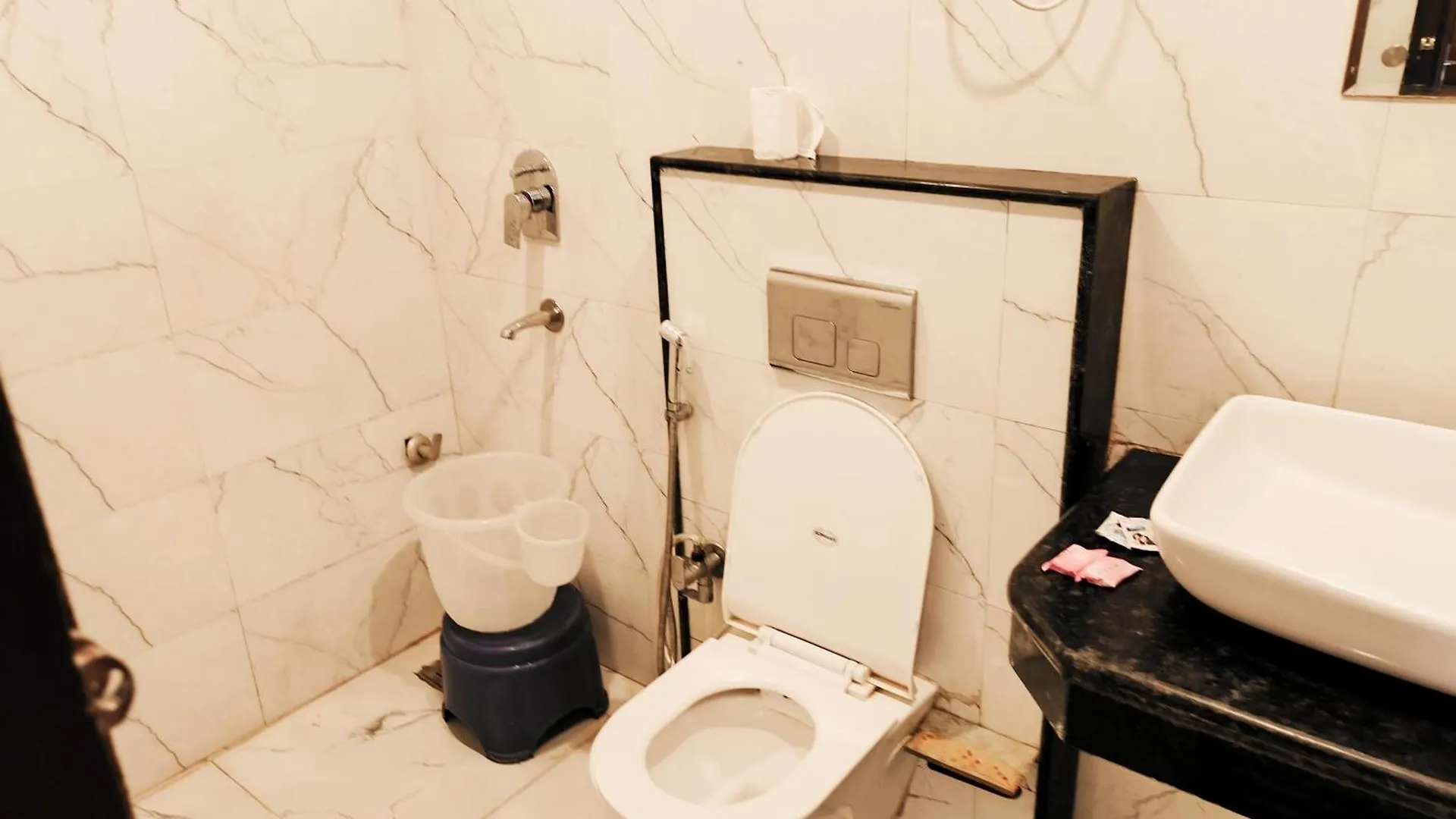 Hotel The Caves A Family Hotel Near Igi Airport New Delhi