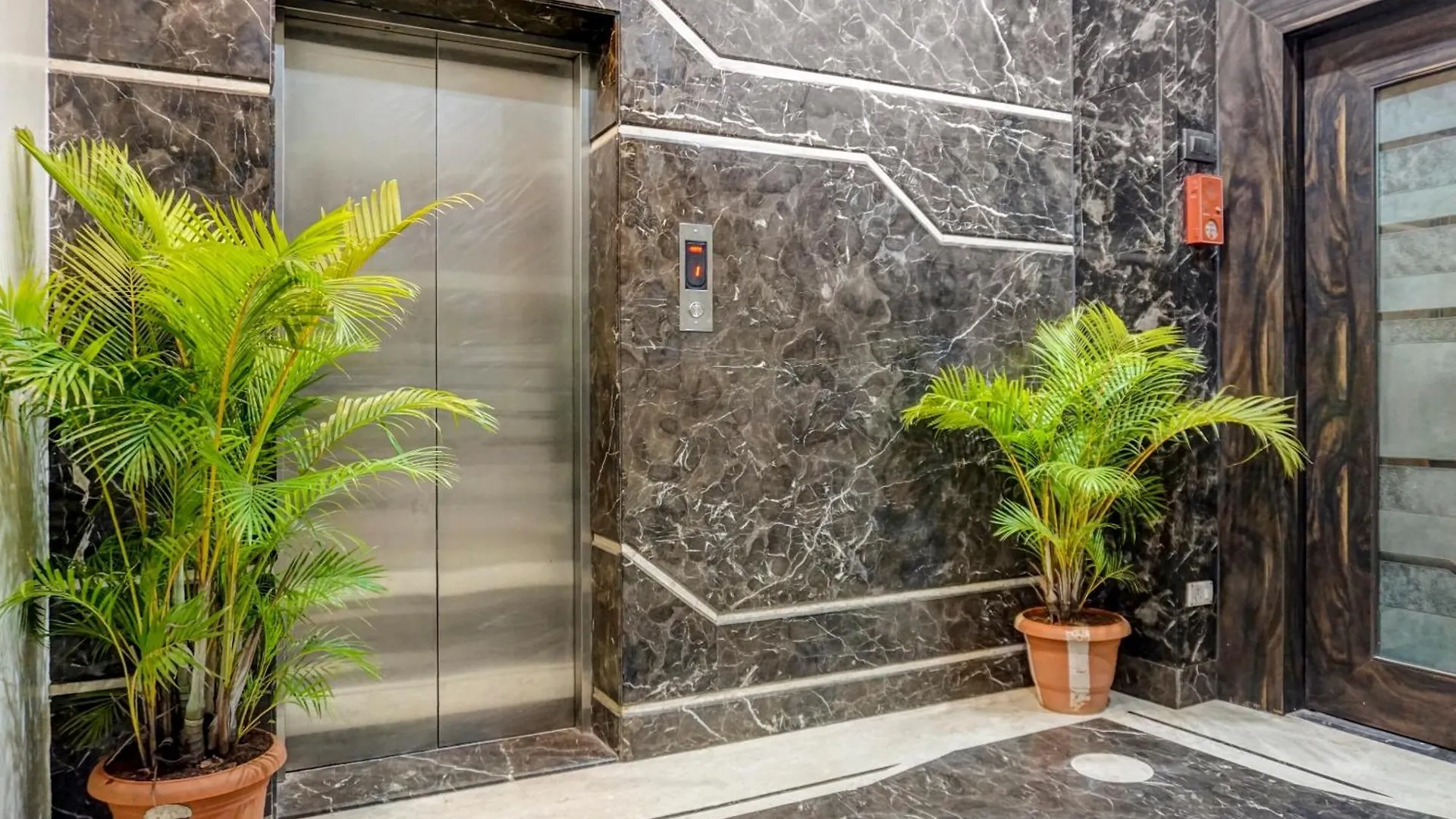****  Hotel The Caves A Family Hotel Near Igi Airport New Delhi India